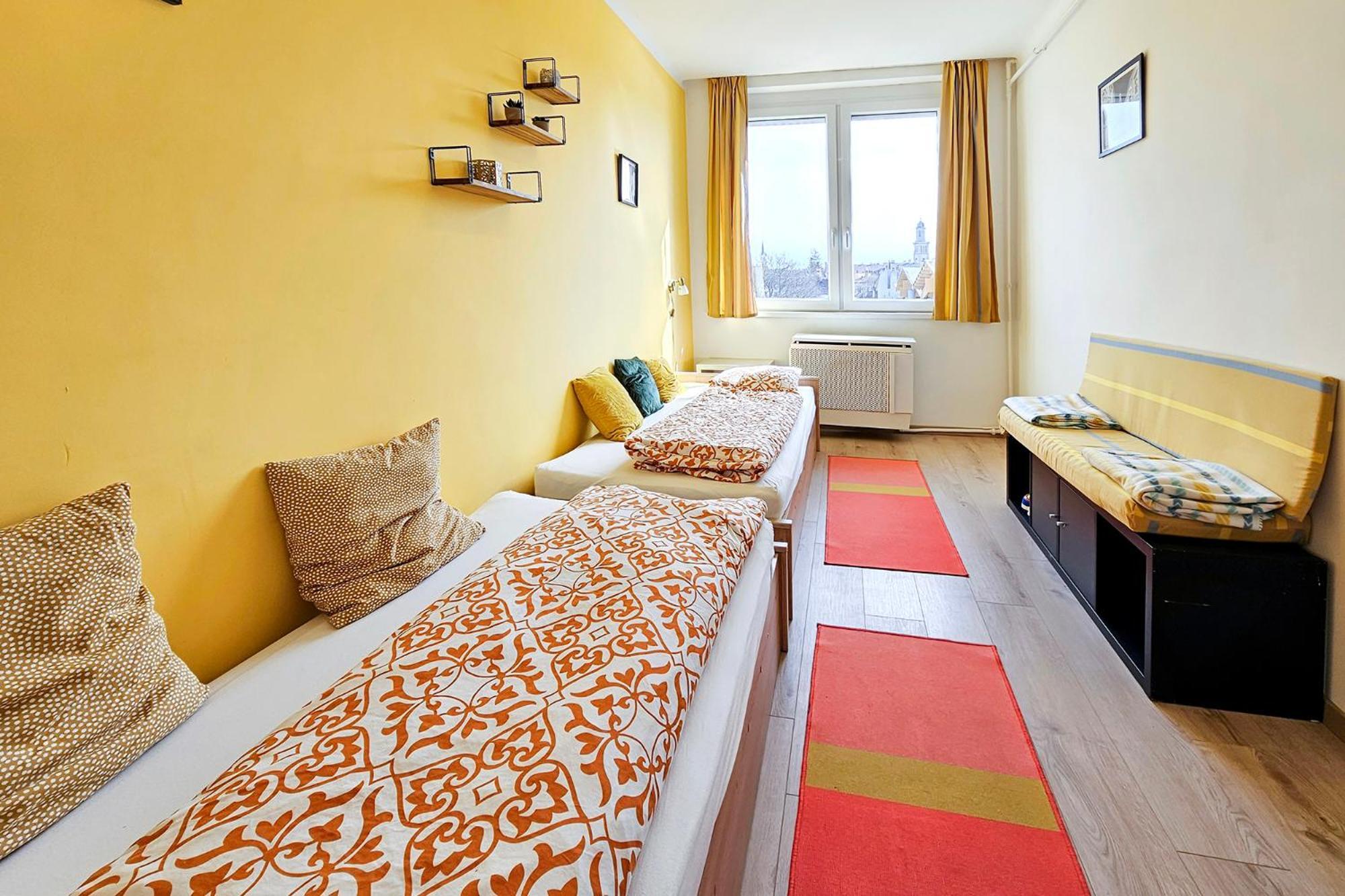 Market Apartman Sopron Buitenkant foto
