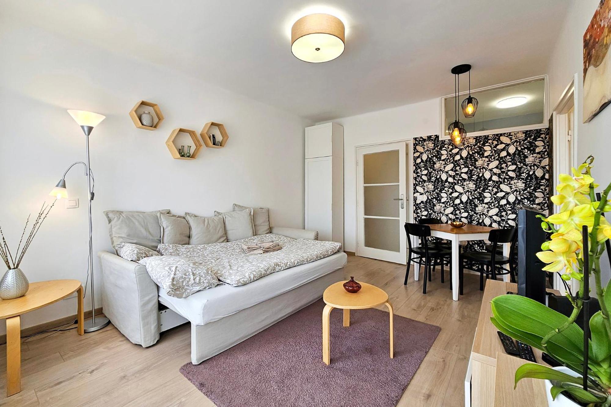 Market Apartman Sopron Buitenkant foto